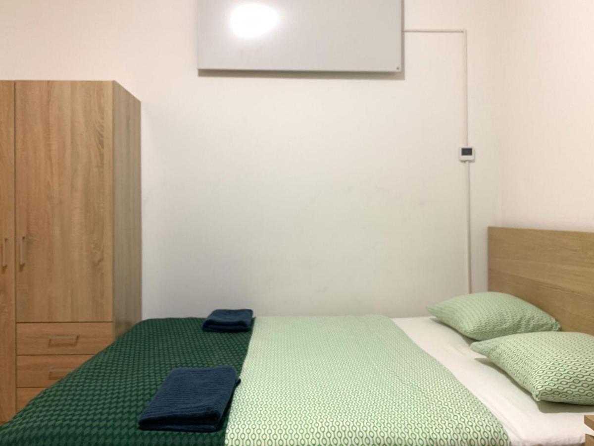 Kalvin 7Rooms Budapeste Exterior foto