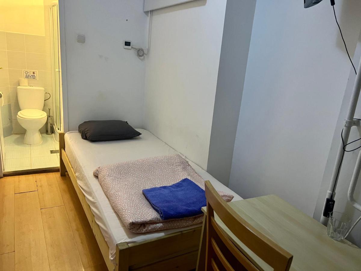 Kalvin 7Rooms Budapeste Exterior foto