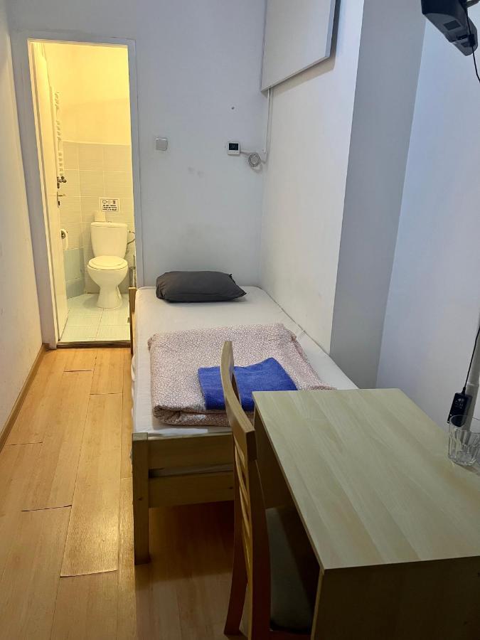 Kalvin 7Rooms Budapeste Exterior foto